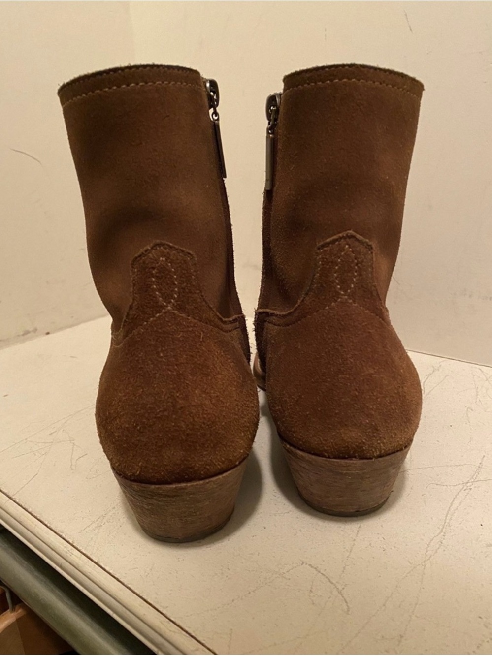 Saint Laurent Lukas Boots - Picture 2 of 5